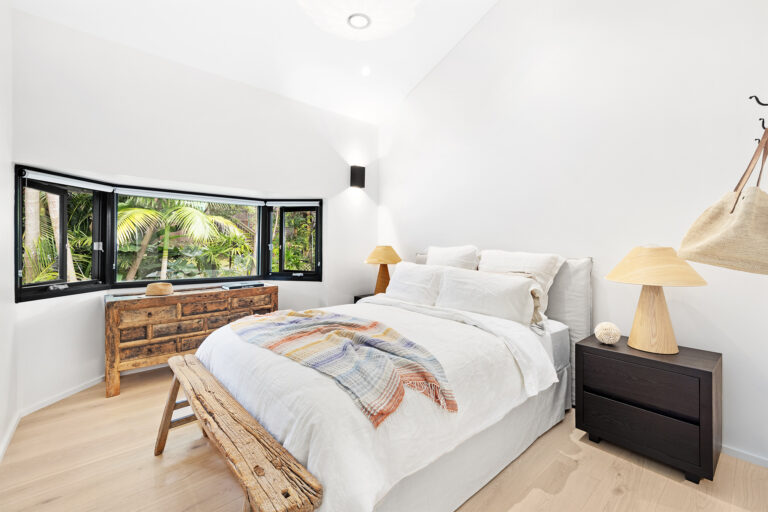 _0011_2_Bed 2